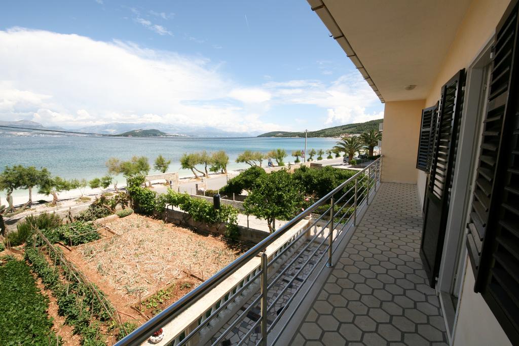Apartment Merica Slatine Exterior foto